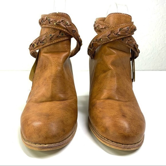 MI.IM Swanky Tan Braided Heeled Mule Backless Bootie - Picture 4 of 12